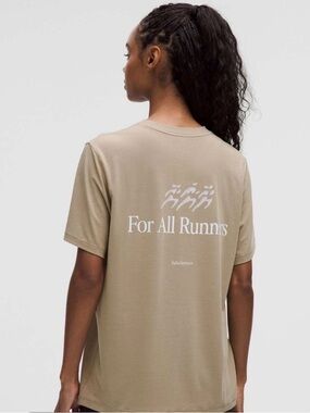 lululemon athletica  ‘For All Runners' Short-Sleeve Tee - new without tags